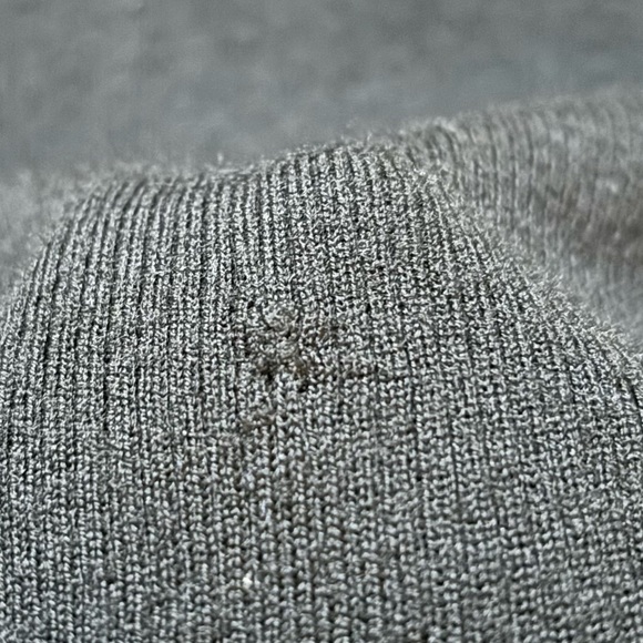 Community Aritzia 100% Extra Fine Merino Wool Solid Black Sweater - Picture 8 of 10